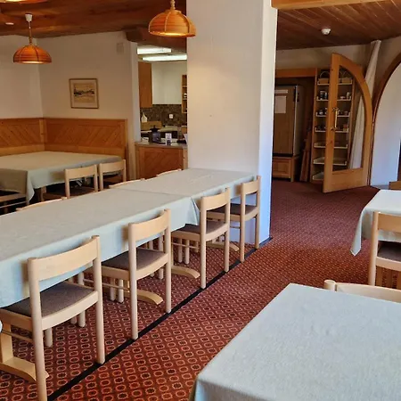 Chesa Bellaval, Haus Rizza 3 1 2 Zimmerwohnung Silvaplana