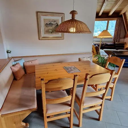 Chesa Bellaval, Haus Rizza 3 1 2 Zimmerwohnung