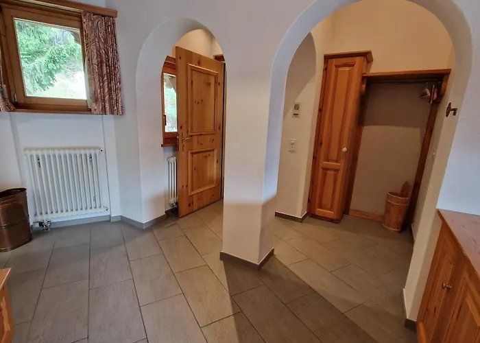 Chesa Bellaval, Haus Rizza 3 1 2 Zimmerwohnung Silvaplana