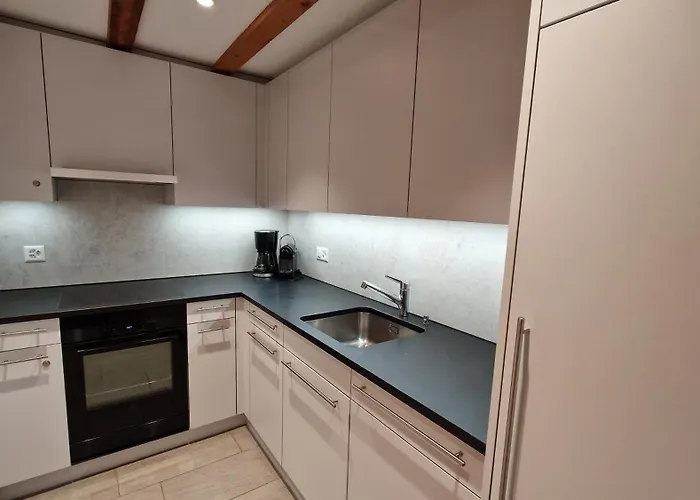 Chesa Bellaval, Haus Rizza 3 1 2 Zimmerwohnung * Silvaplana