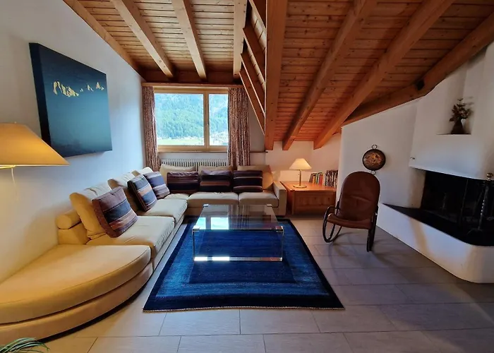 Chesa Bellaval, Haus Rizza 3 1 2 Zimmerwohnung Apartman Silvaplana