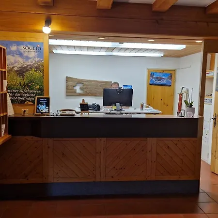 Chesa Bellaval, Haus Rizza 3 1 2 Zimmerwohnung Apartmán Silvaplana